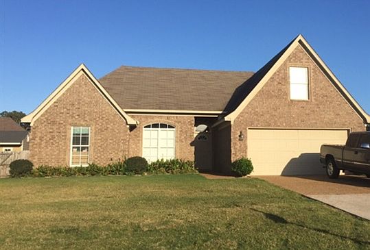 1st image of 70 Tate Dr