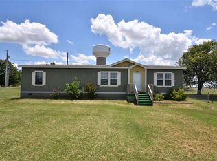 112 7th St, Elgin, OK 73538