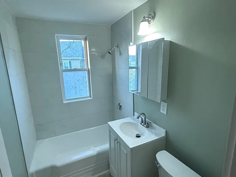 182 West St #1 — Photo 7