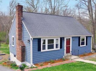 44 Shawsheen Rd, Bedford, MA 01730