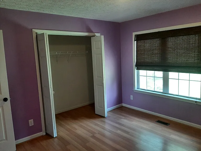 411 Hearthstone Way — Photo 16