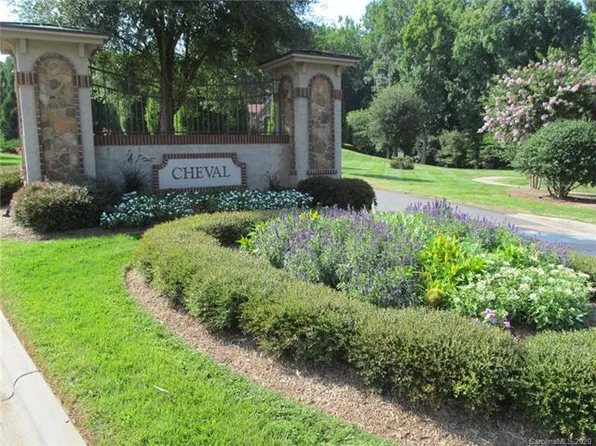 6108 Volte Dr, Mint Hill, NC 28227