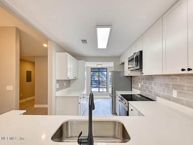 225 Cranes Lake Dr — Photo 9