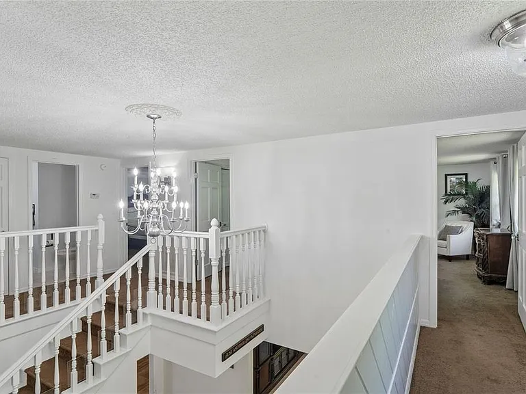 20424 Marguerite Rd — Photo 40