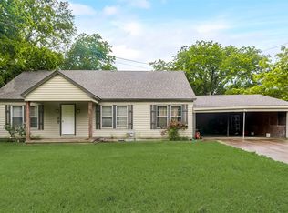 1117 W 12th St, Bonham, TX 75418