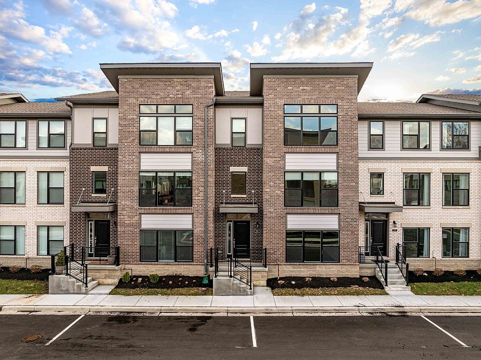 1st image of 639 Golborne St