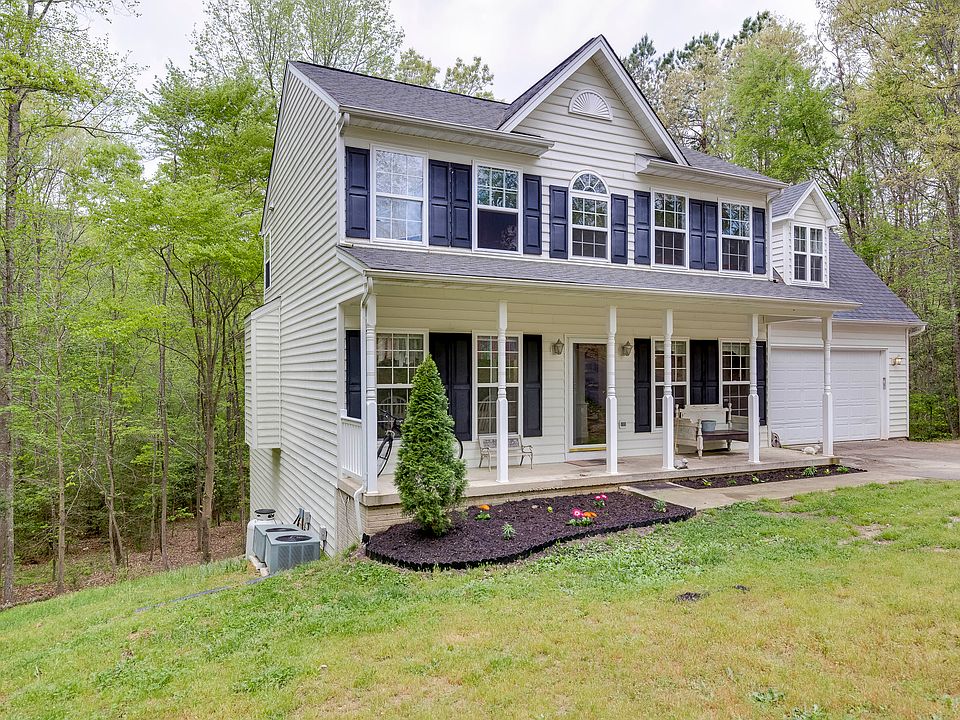 1st image of 7906 S Woods Dr