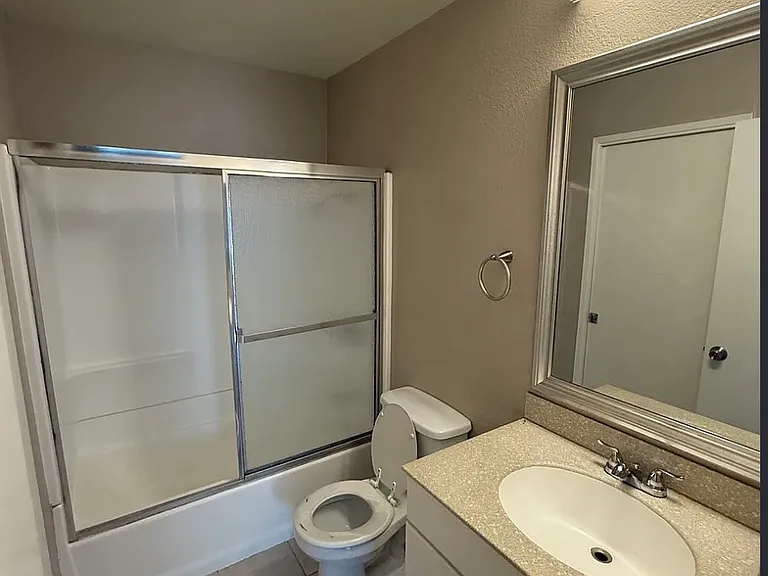 8116 Larson Ave #4 — Photo 7