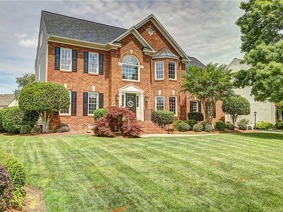 2nd image of 12416 Lynwood Dr