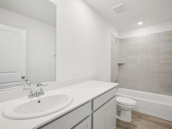 The Matador 870 Floorplan