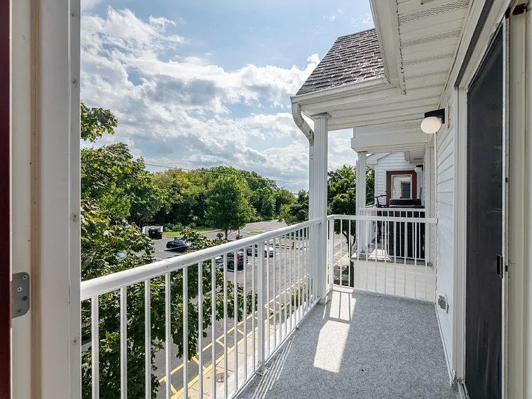 Seagrass Cove Apartment Homes — Photo 9