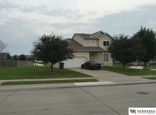 1109 Gold Coast Rd, Papillion, NE 68046