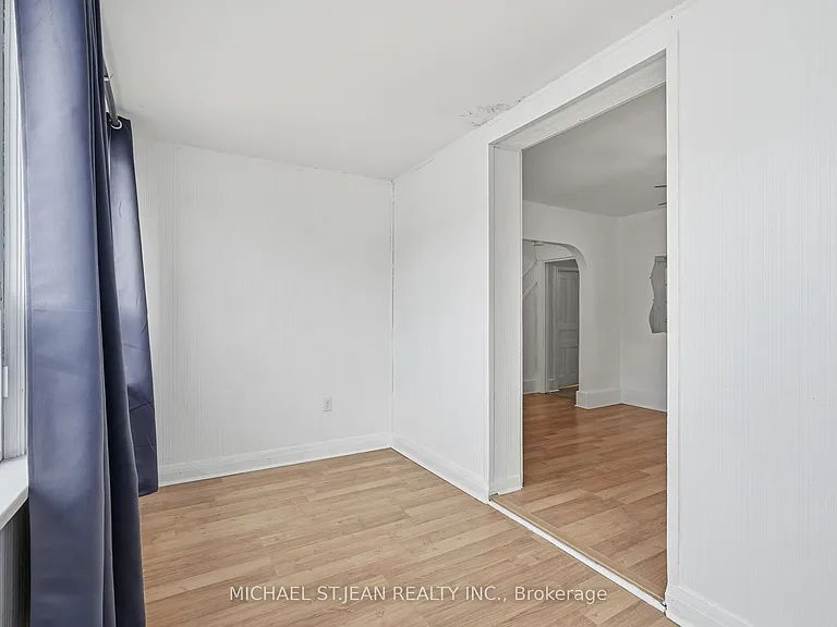 20 York St — Photo 12