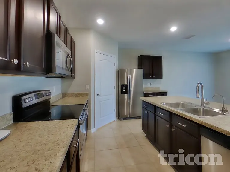 5994 Churchill Square Way — Photo 6