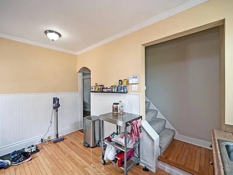 336 Warner St — Photo 8