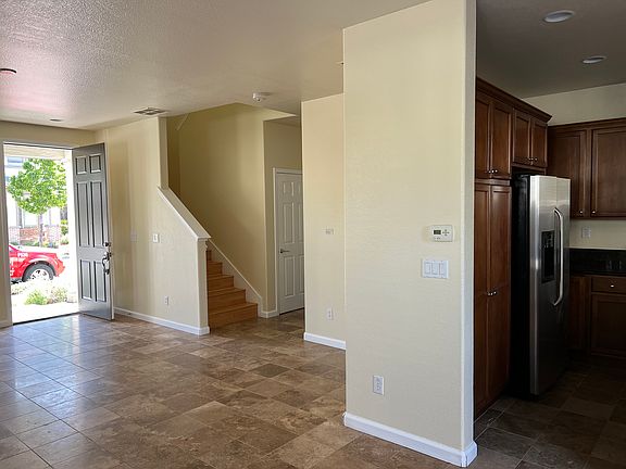 5th image of 9405 Clemente Dr