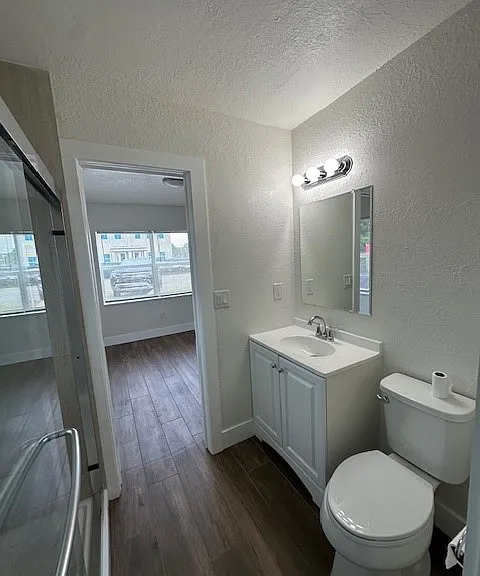 101 W 11th St #2 — Photo 5