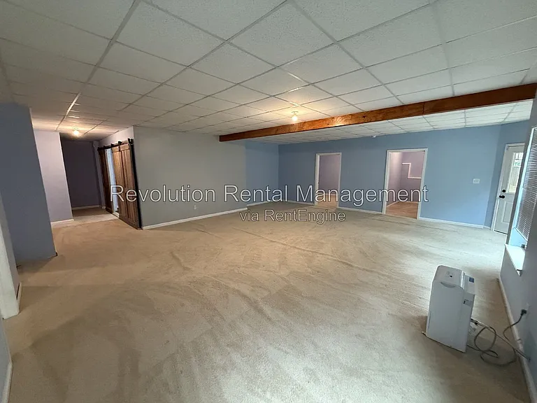 1009 Fable Ln — Photo 14