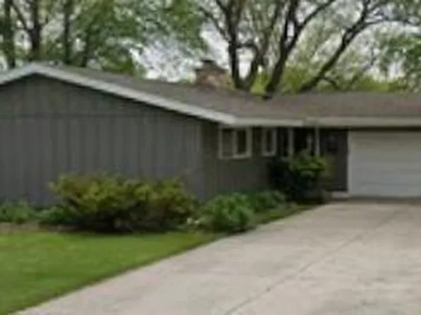 1427 W Decorah ROAD, West Bend, WI 53095