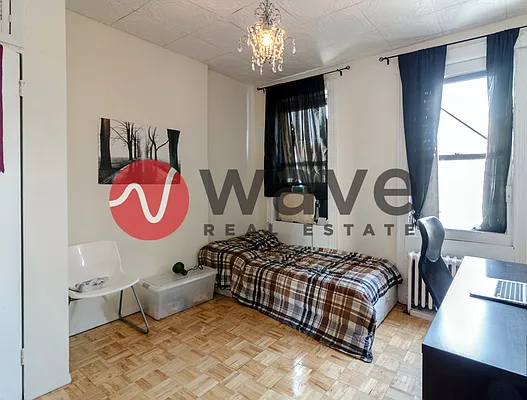 Rented by Wave Real Estate Group | media 40