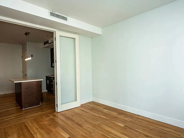 20 Fayette St #3R — Photo 7