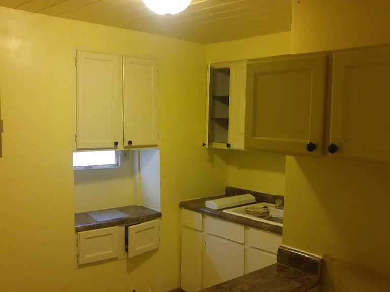 256 Michigan St #C — Photo 5