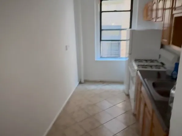 (undisclosed Address), Bronx, NY 10466