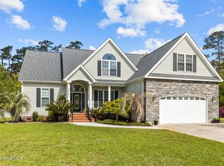 1921 Kingfisher Dr, Morehead City, NC 28557