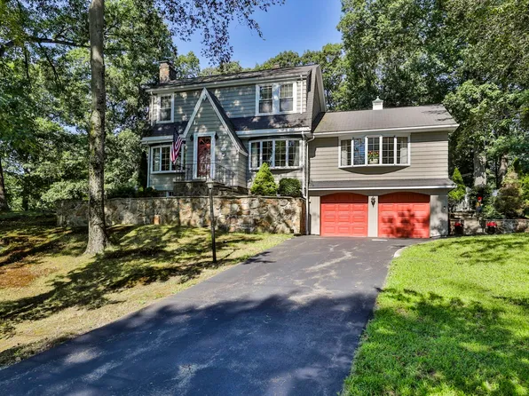 93 Butler Ave, Wakefield, MA 01880