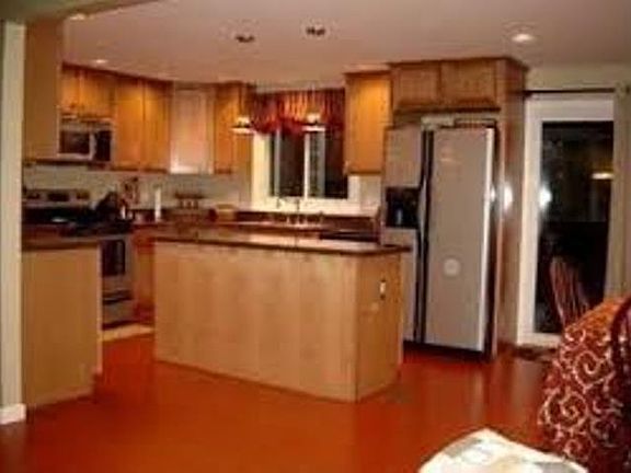 Open Floor Plan Living, Dinning & Kitchen