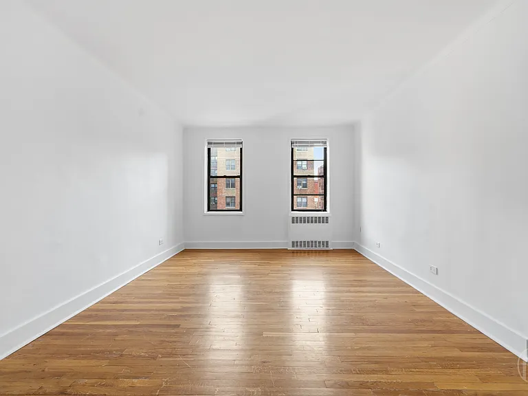 66-15 Wetherole St #D9 — Photo 1
