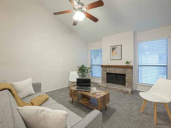 7900 N Stadium Dr APT 126, Houston, TX 77030