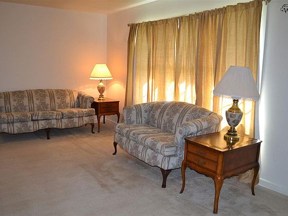 2nd image of 4200 Hughes Dr