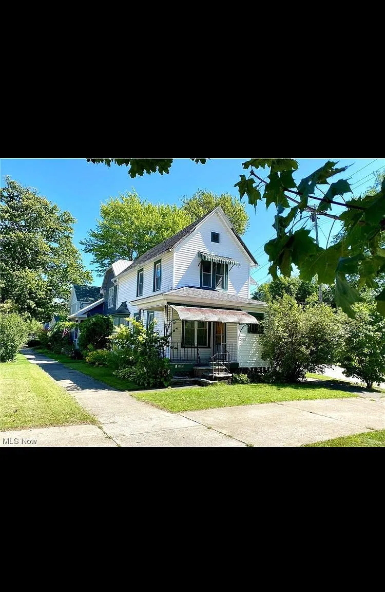541 Main St — Photo 1