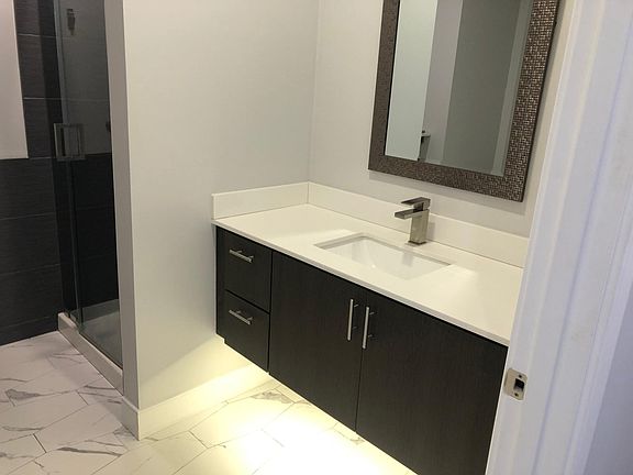4th image of 18 Cliveden St #301