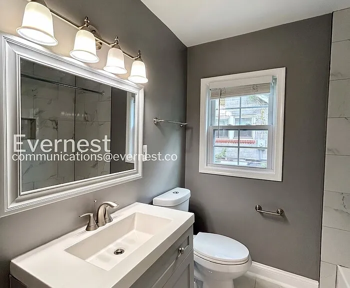603 Henry St — Photo 6