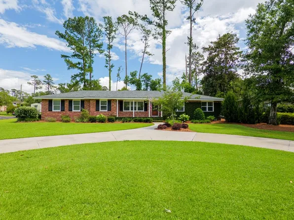 2417 Meadowbrook Dr, Valdosta, GA 31602