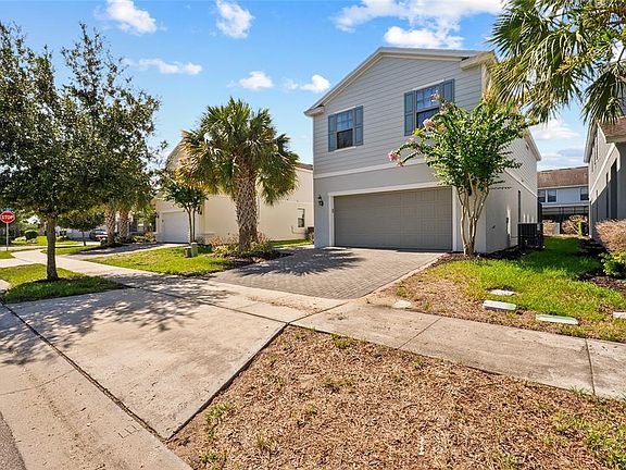 3rd image of 8904 PRAGUE WAY