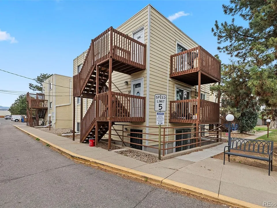 9240 W 49th Ave #306