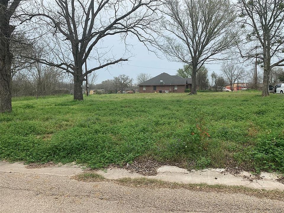 1st image of 318 W Martin Luther King Dr