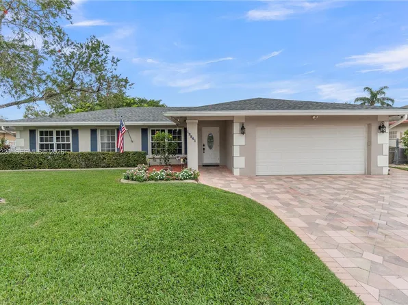 12541 SW 11th Ct, Davie, FL 33325