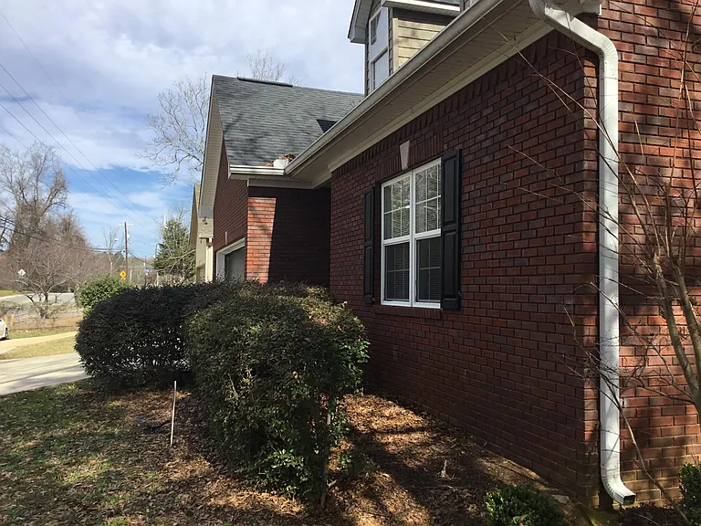 514 N Donahue Dr — Photo 9