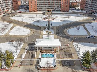 6115 98th St, Rego Park, NY 11374