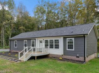 1920 Ashby St, Eden, NC 27288