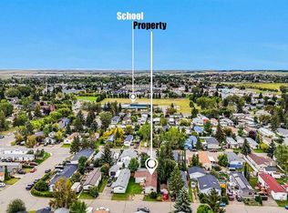929 N Briarwood Cres, Strathmore, AB T1P 1E7