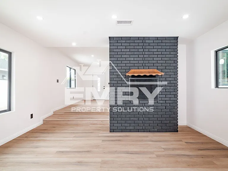 9135 Arrington Ave — Photo 22
