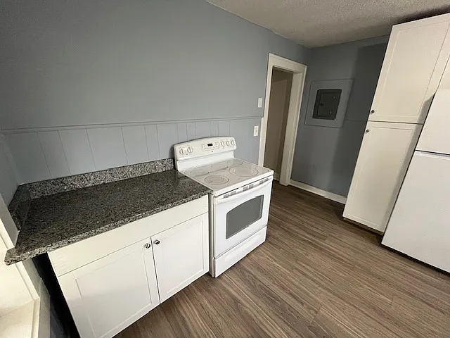 312 Charlotte Ave — Photo 3