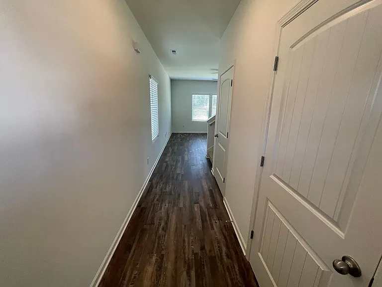 229 Chelsea Park Cir — Photo 14