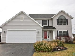 1761 Horseshoe Bend Dr, Perrysburg, OH 43551