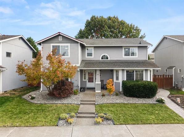 7405 Village Drive, Sumner, WA 98390